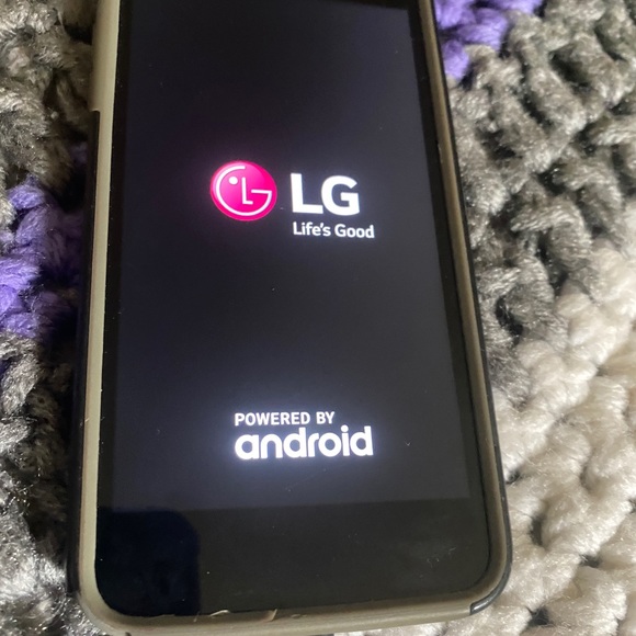 LG - Fortune 3 (LM-x210CM) - Picture 2 of 4